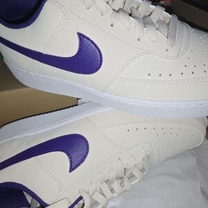 Nike Court Vision Lo - 9.5 Mens - Brand New w/ Box - Orewood Cream Purple Lace U